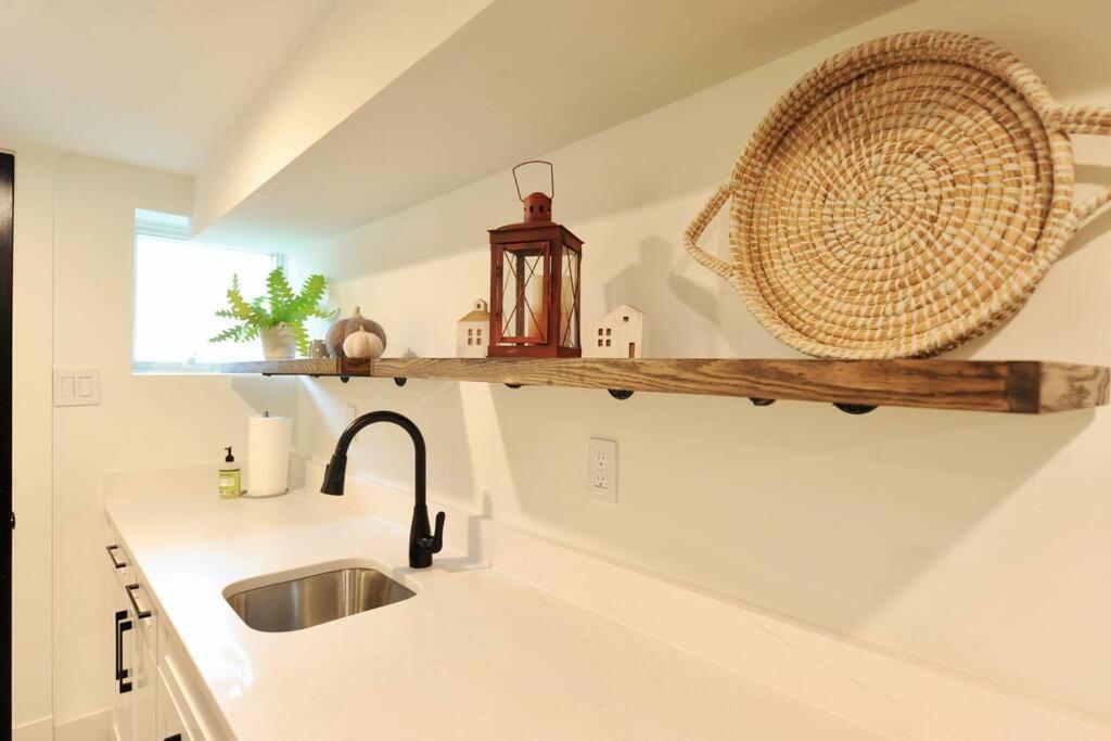 Cherry Blossom Townhouse, Easy Dc Access Holiday home *