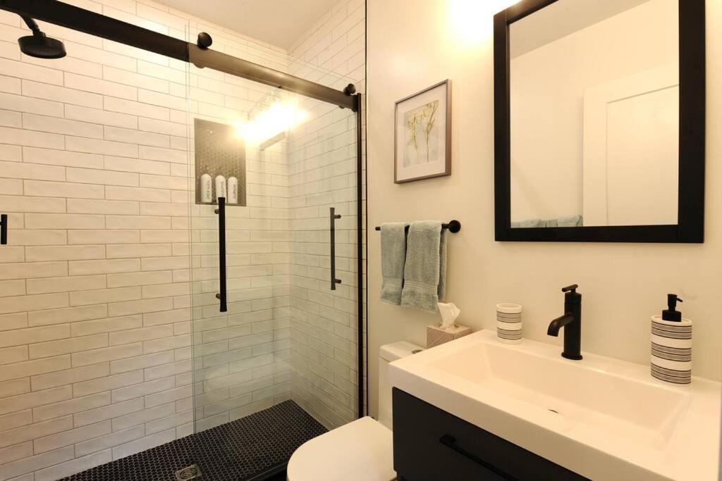 Hébergement de vacances Cherry Blossom Townhouse, Easy Dc Access *