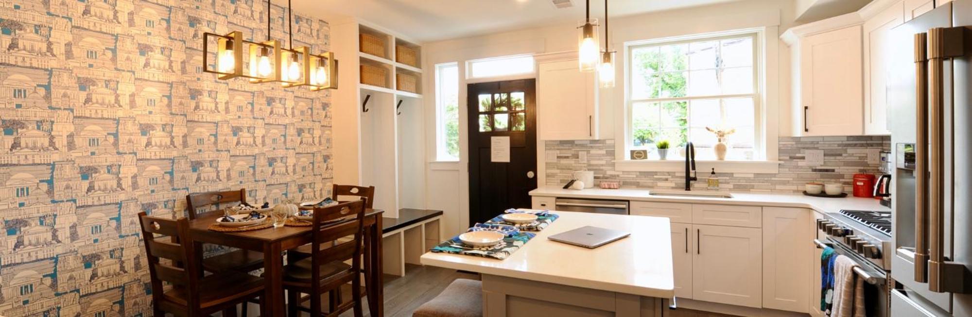 Cherry Blossom Townhouse, Easy Dc Access Hébergement de vacances