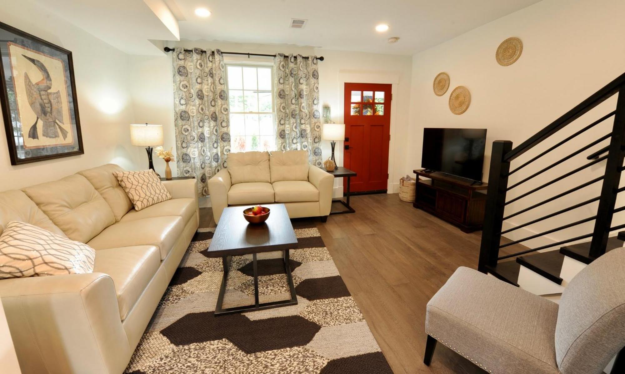 Hébergement de vacances Cherry Blossom Townhouse, Easy Dc Access *